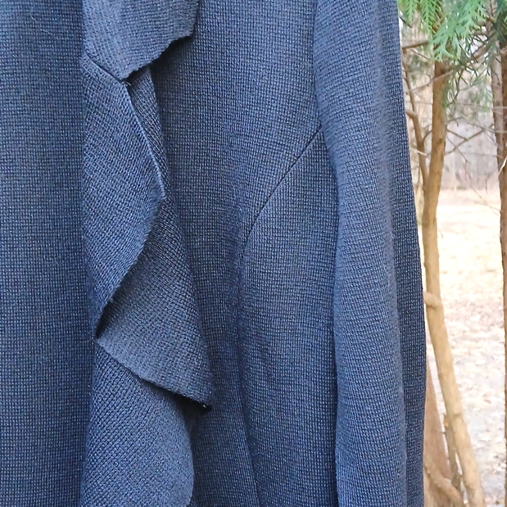 St. John Caviar Cascading Ruffle Open Front Black… - image 8